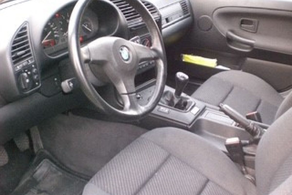 Photo 2 BMW 325i E36