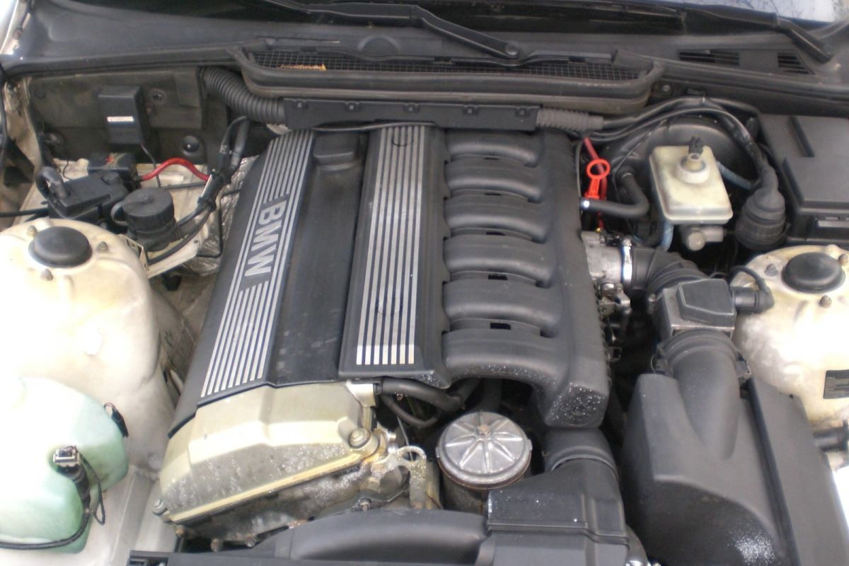 Photo 3 BMW 325i E36