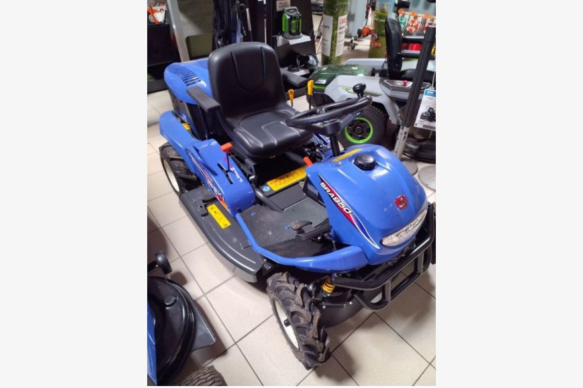 Débroussailleuse autoportée iSEKI