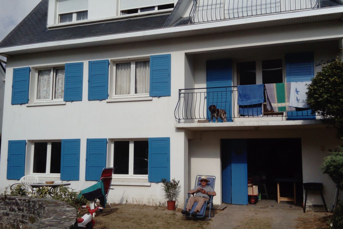 A v. maison