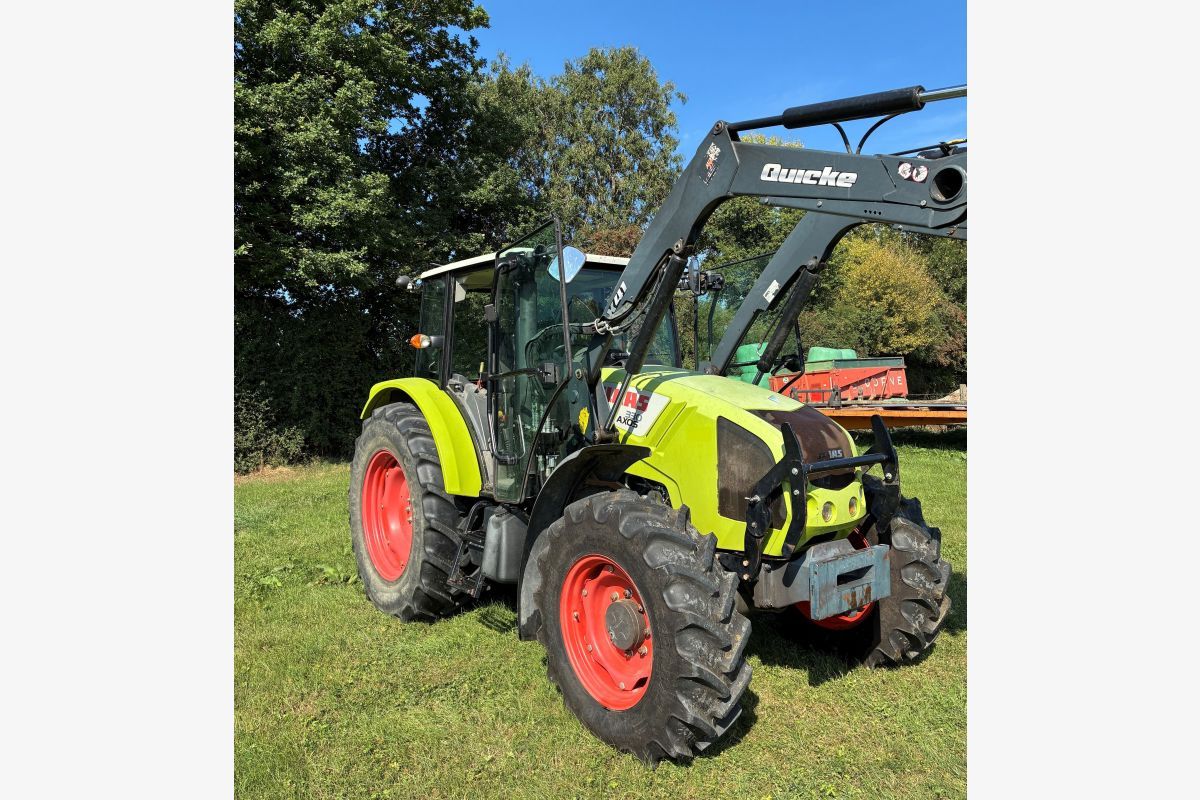 Tracteur agricole Claas