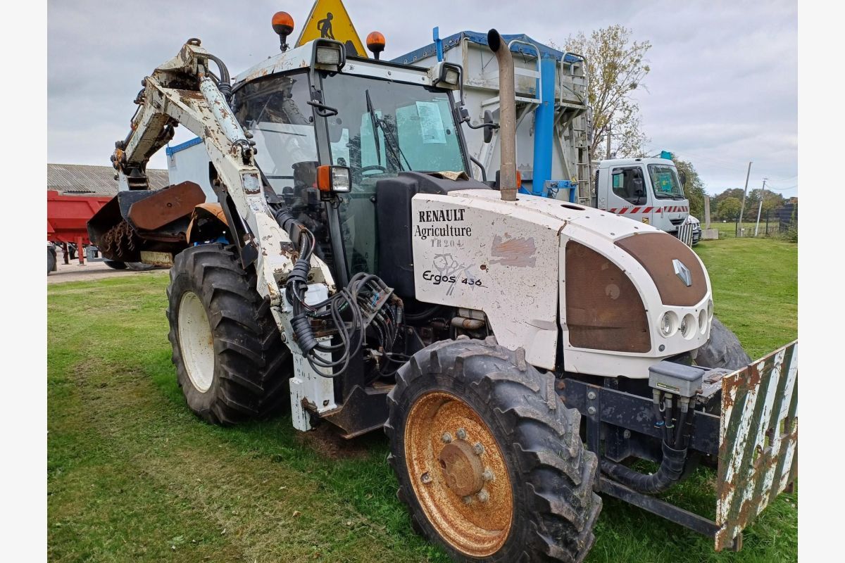 Combiné Tracteur Epareuse Claas