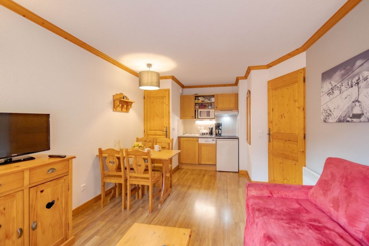 Photo 3 F2 à la montagne Valloire au pied des pistes (location à la semaine)