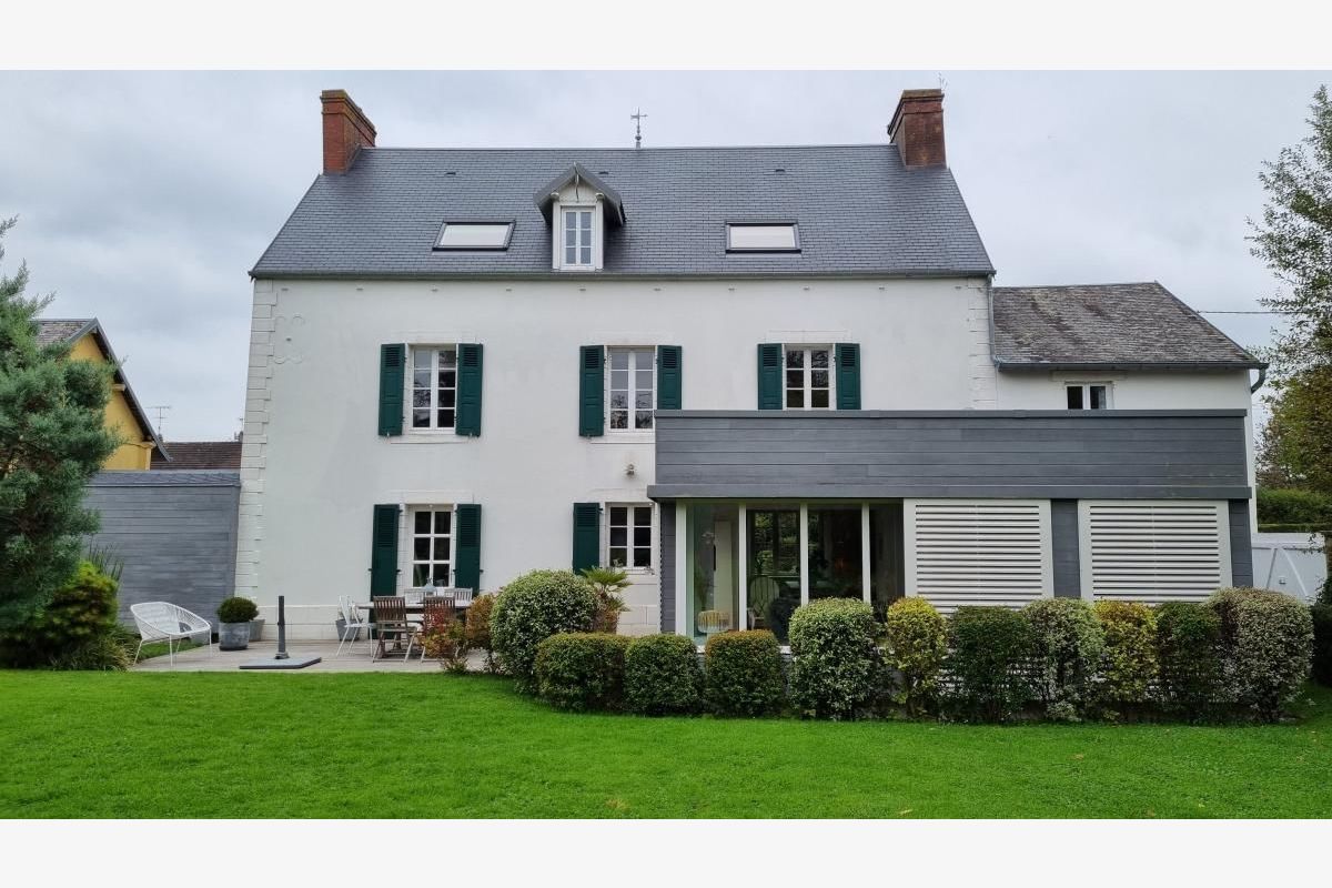 prox. commodités, à v. maison coup de coeur ! rare, une mais