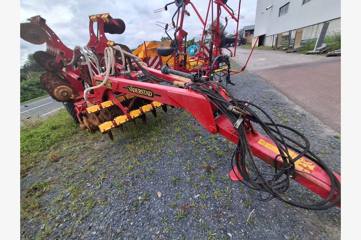 Déchaumeur Carrier 500 Vaderstad