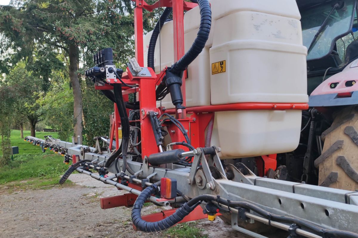 Pulvérisateur KUHN OMNIS 1000 L