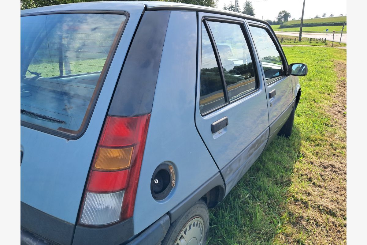 Renault 5 SL essence
