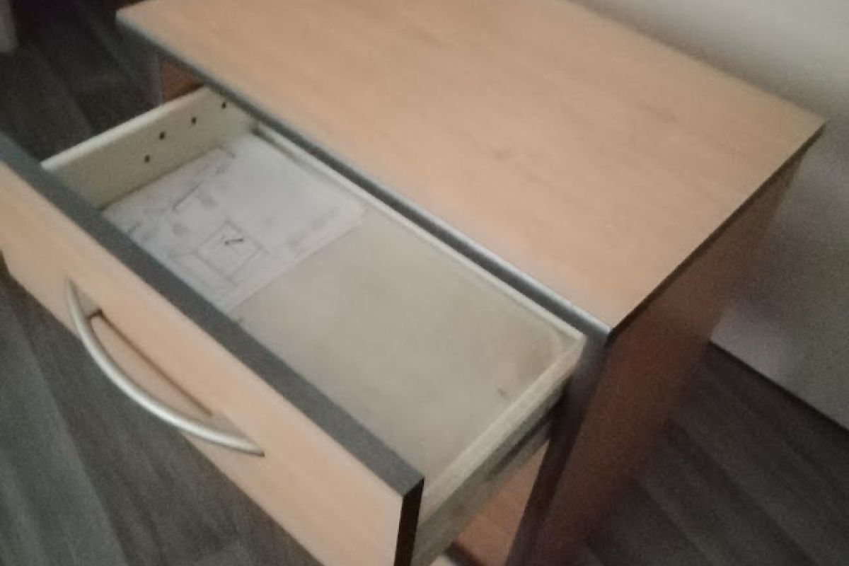 Photo 2 TABLES DE CHEVETS EN BOIS