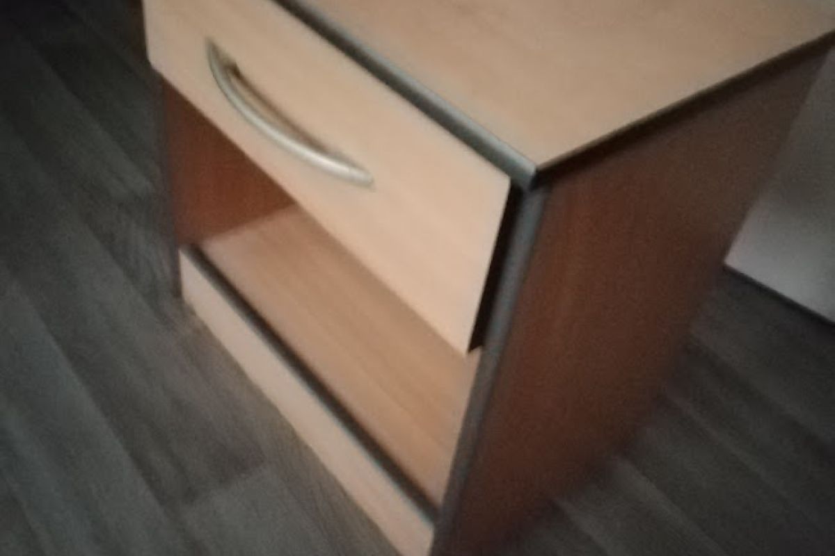 Photo 3 TABLES DE CHEVETS EN BOIS