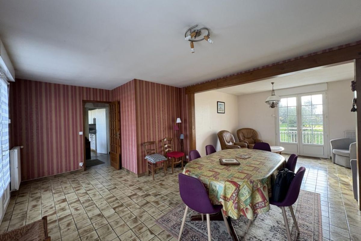 Photo 2 Une maison sur sous-sol sur la commune d'hudimesnil