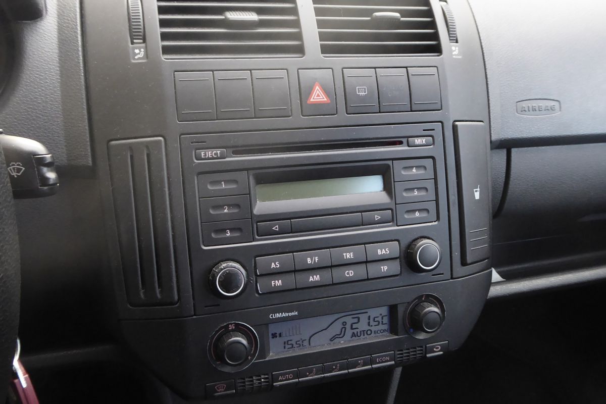 Photo 3 Polo 4 Phase 2 - 1,2 cv - 64 cv