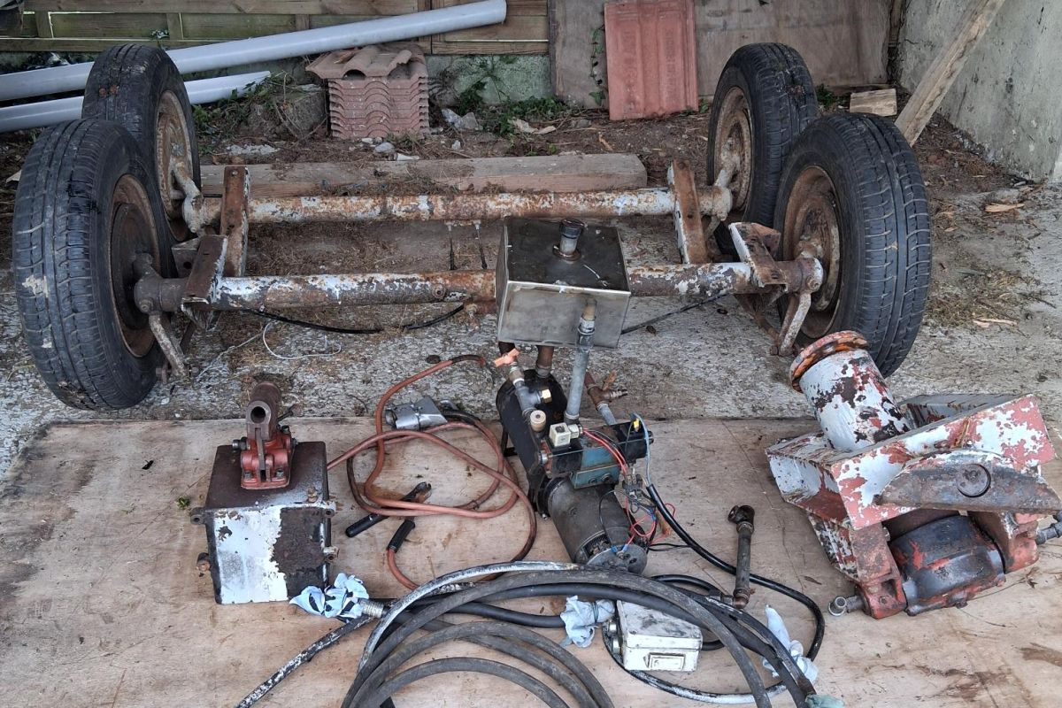 Matériel pour remorque, d'occasion