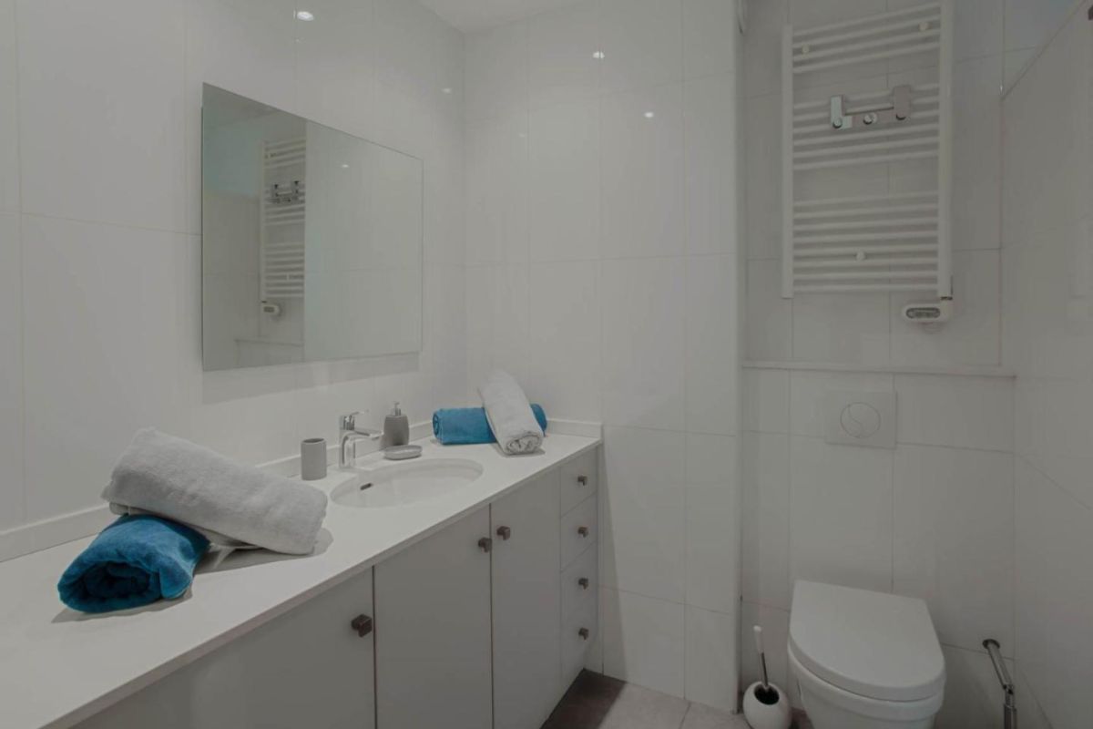 studio meublé disponible immédiatement 