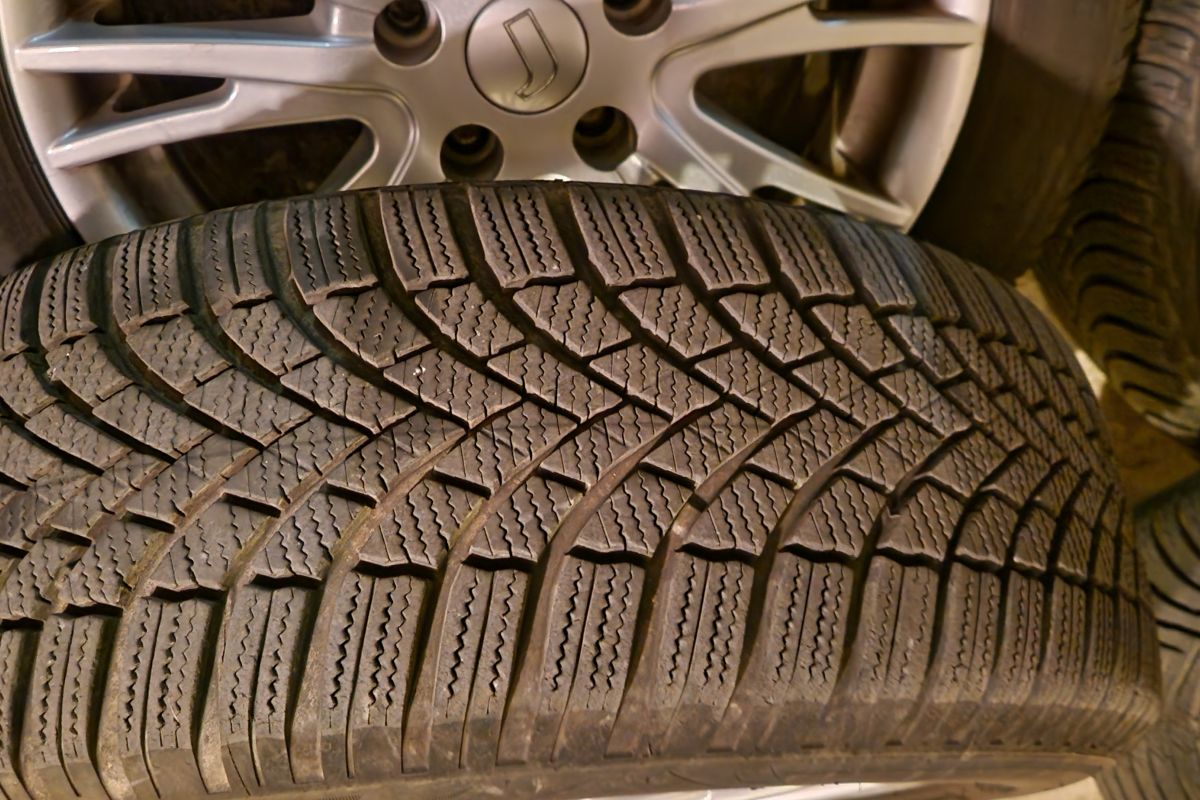 Photo 2 Jantes alu équipées pneus neige