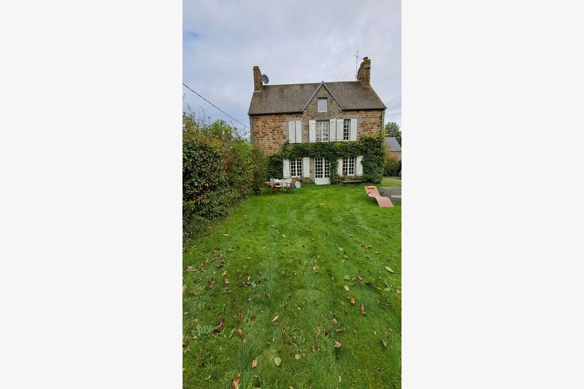 vds maison av. dépendances cpt 3 chambres, terr. de 1.751 m2