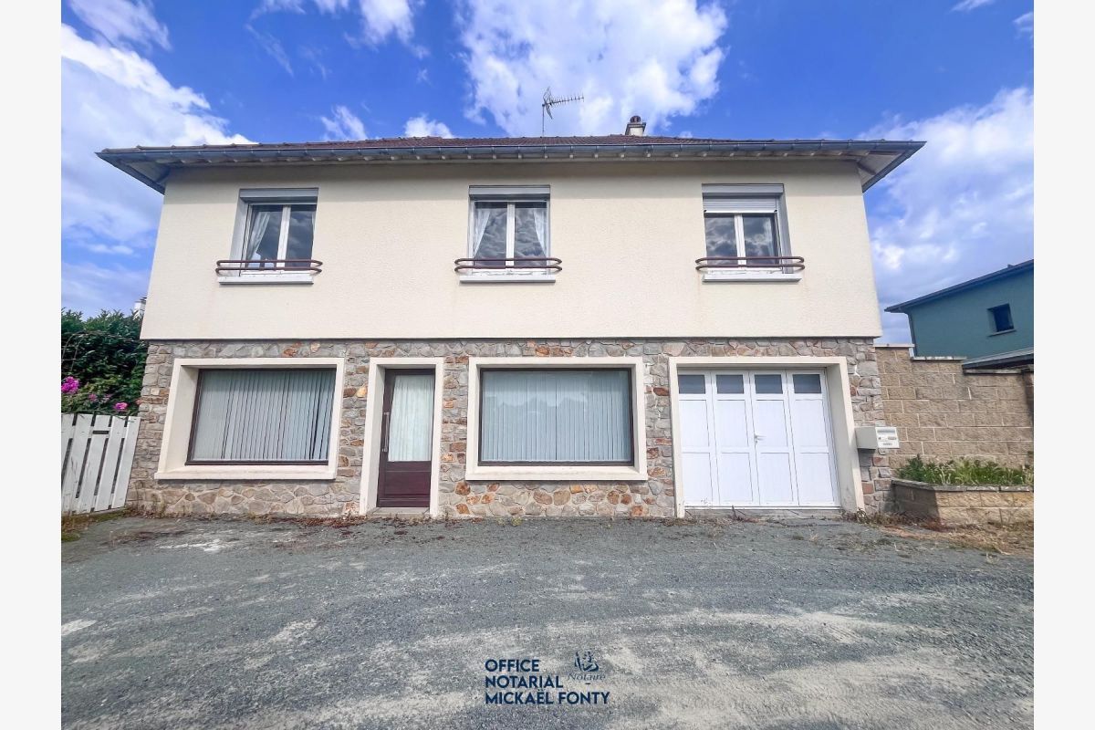 à 2 pas du centre, à qqs mn de la mer, vds ensble immobilier