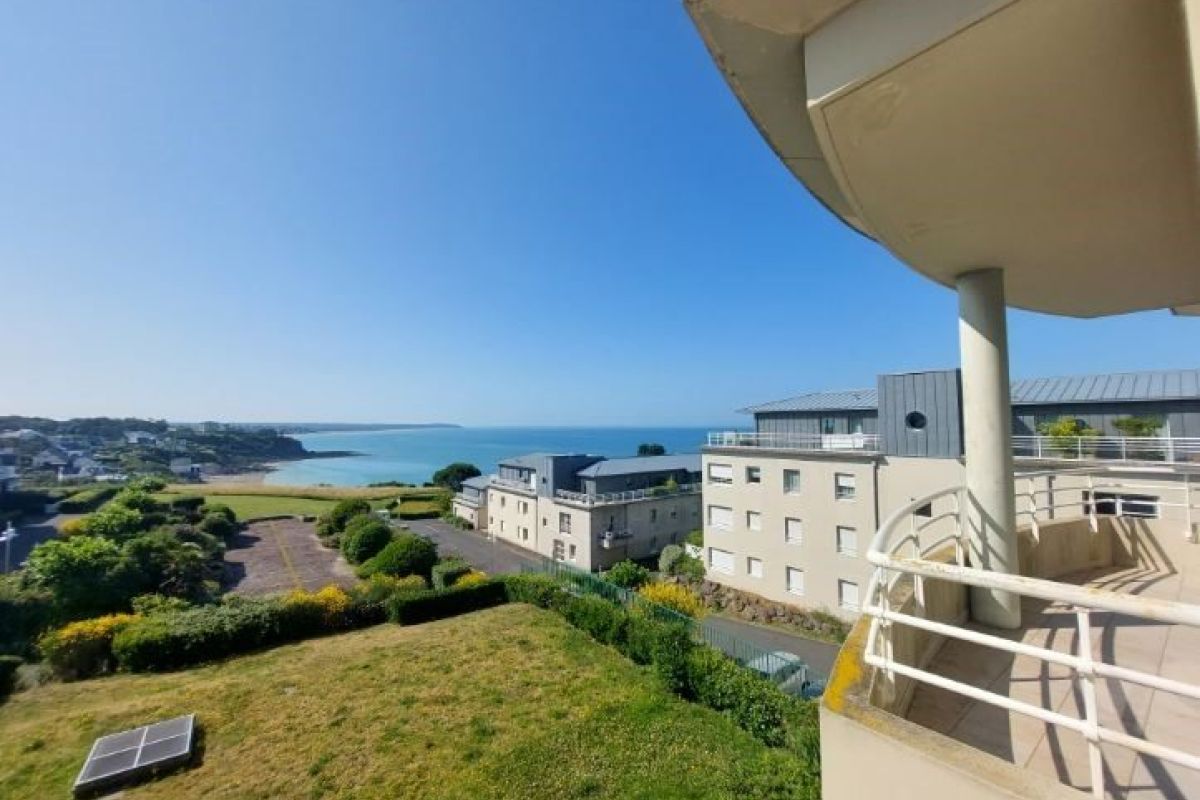 Appartement vue sur mer avec garage