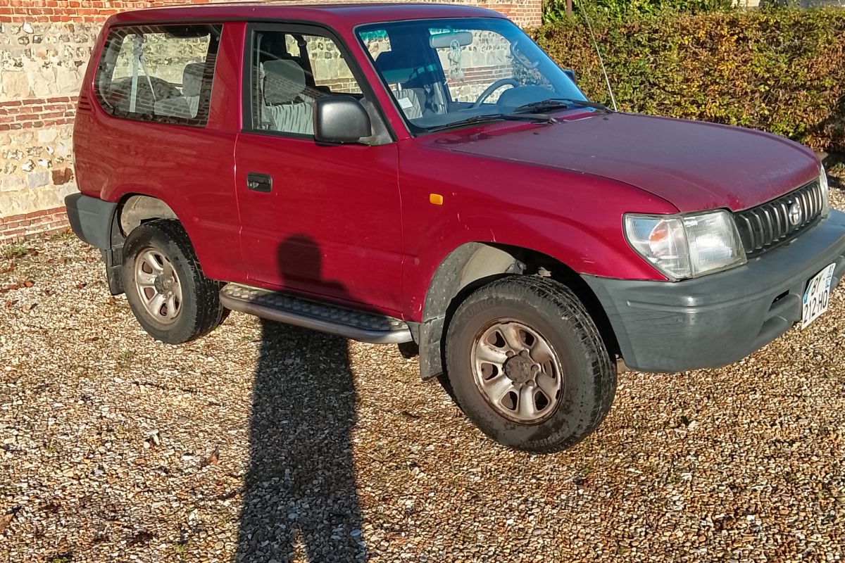 vend toyota land cruiseur