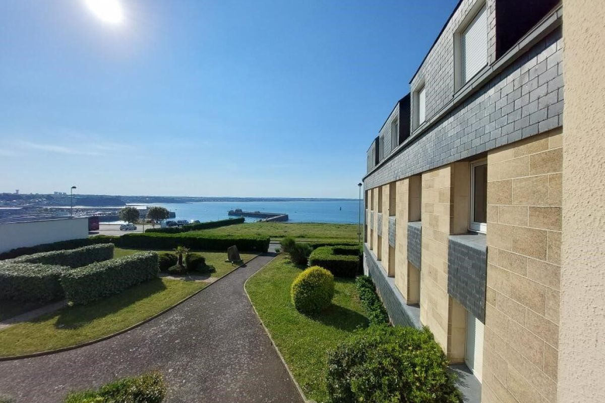 Appartement avec vue exceptionnelle sur mer