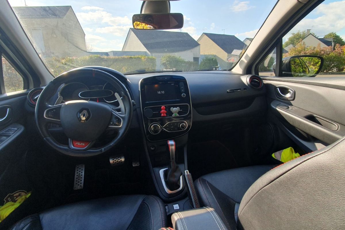 Photo 2 Clio 4 rs Trophy phase 2