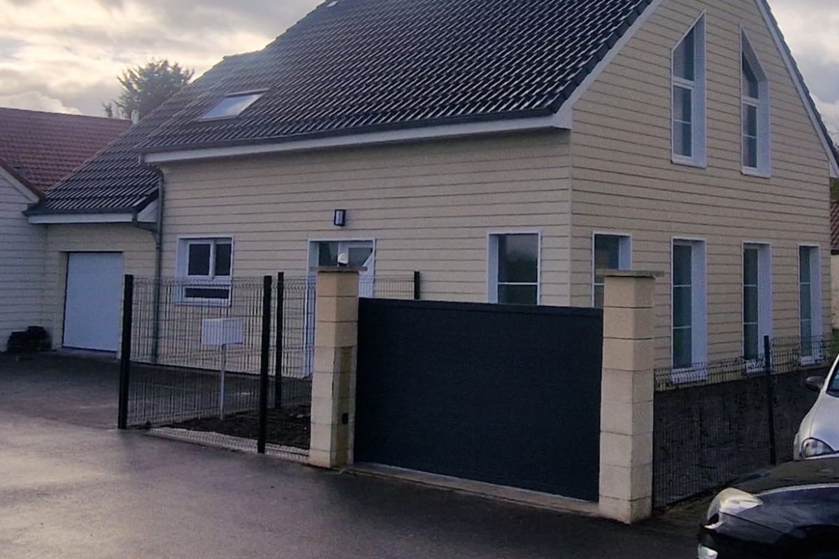 Maison proche gare de la Bassée 