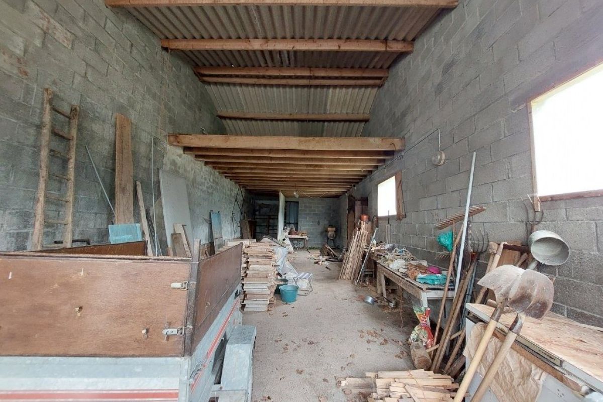 Photo 3 A vendre terrain agricole avec dépendances