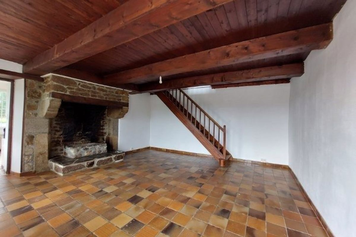 Photo 2 Maison en pierre mitoyenne