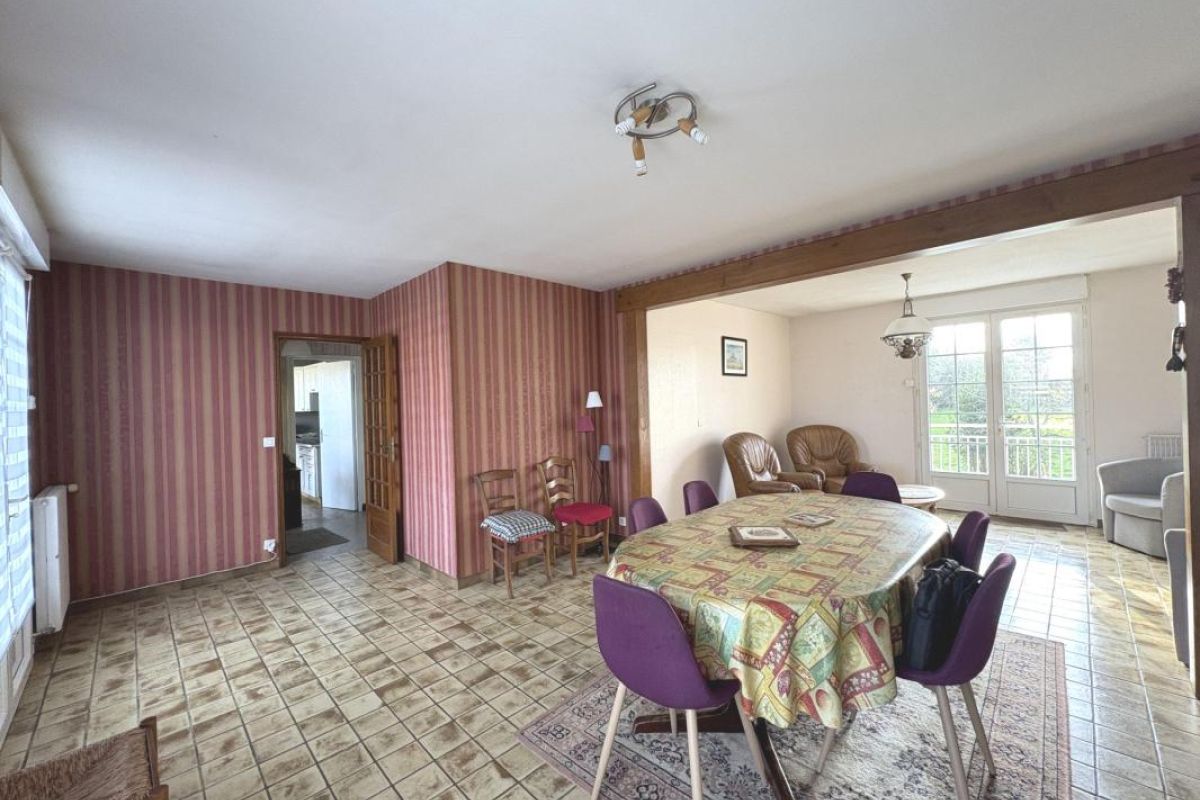 Photo 2 Une maison sur sous-sol sur la commune d'hudimesnil