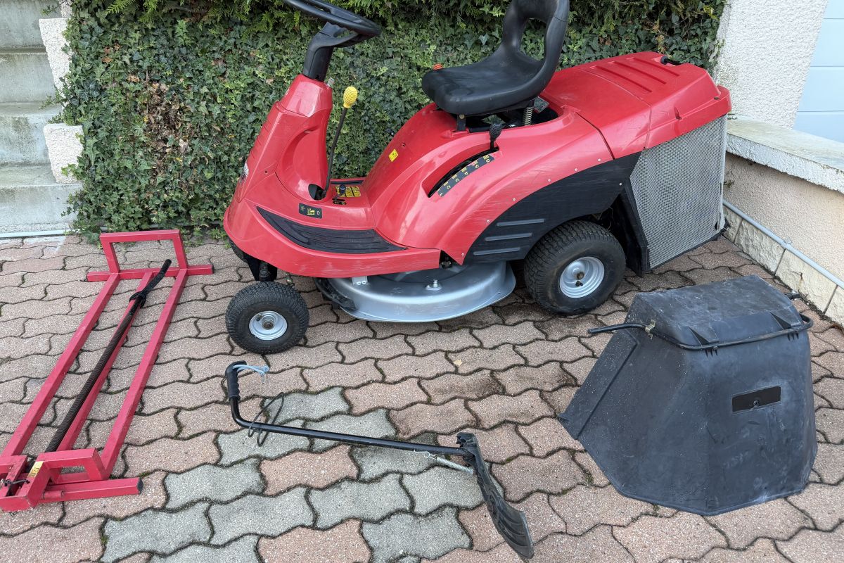 Tracteur tondeuse autoportée Honda 1211