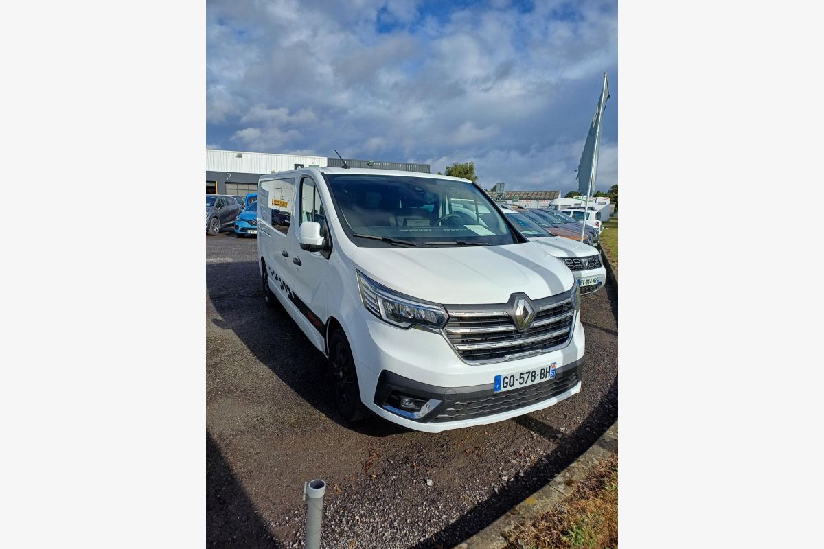 Renault Trafic Van