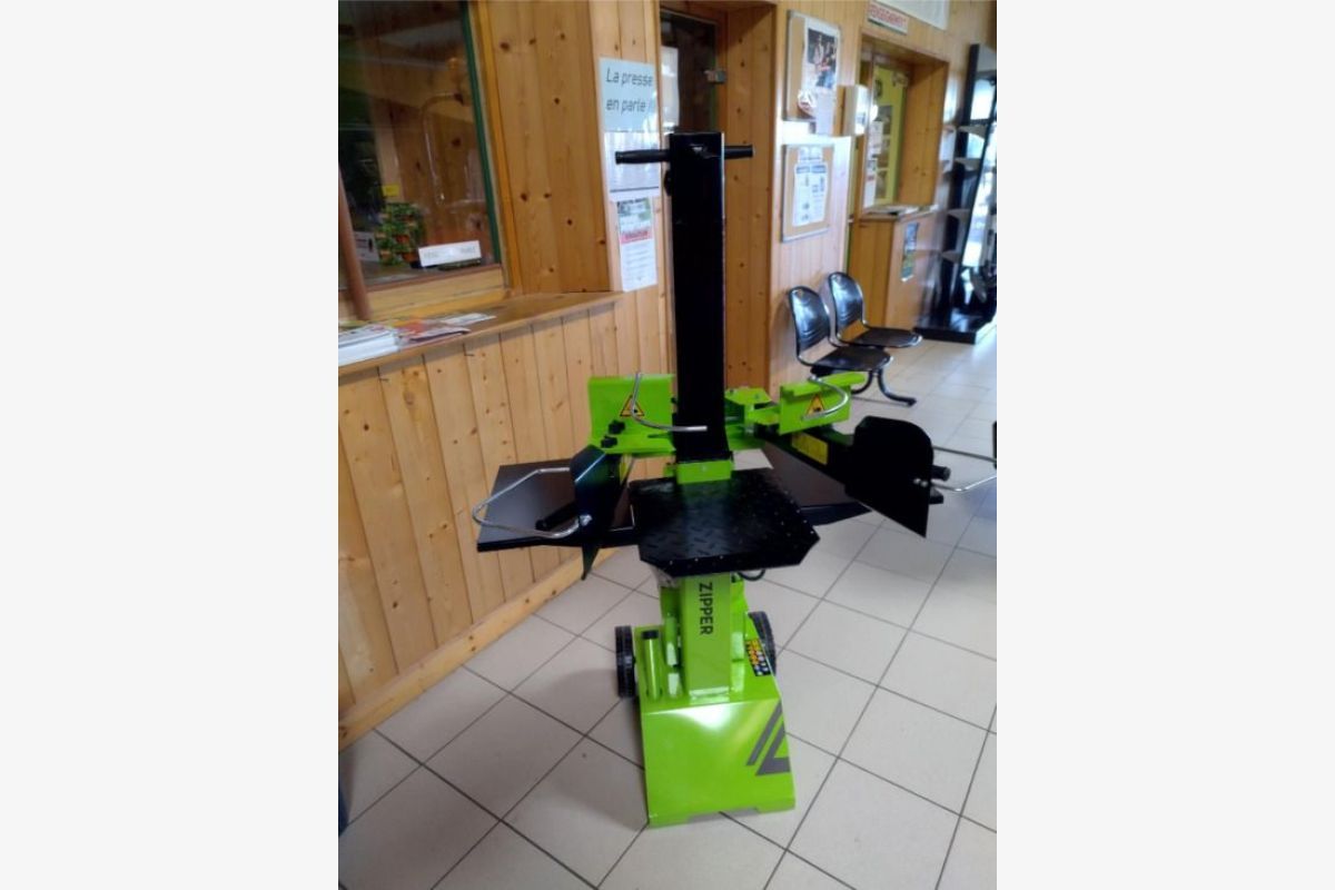 Fendeuse de bûches électrique