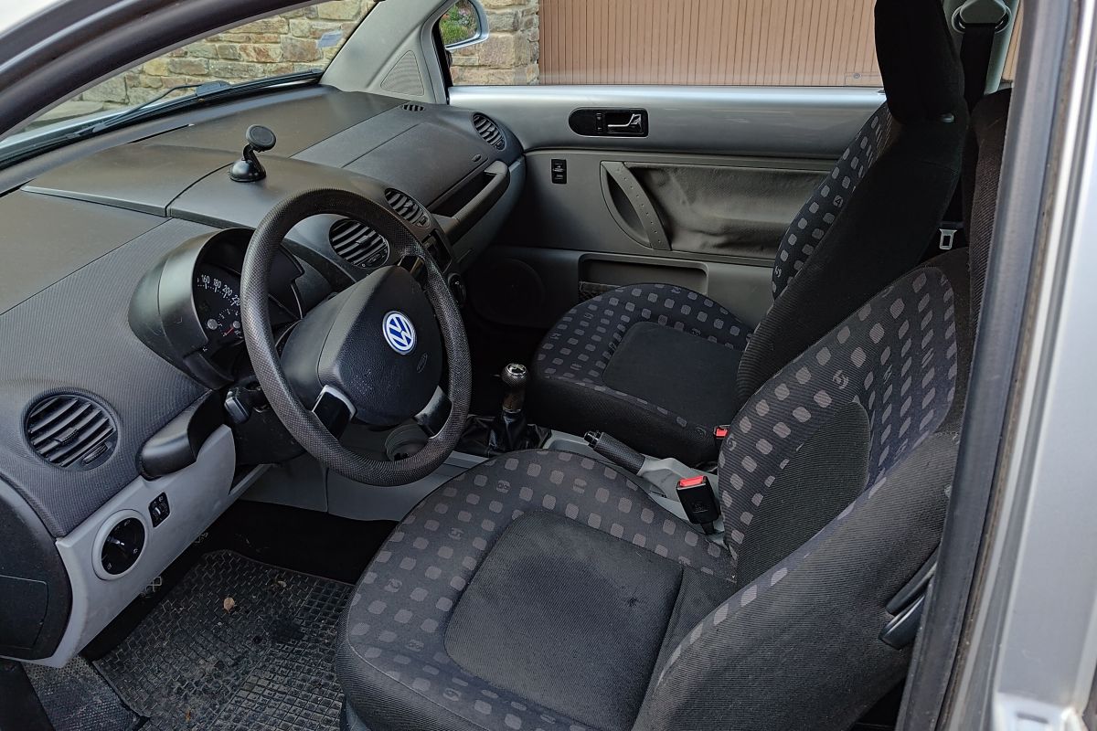 Photo 3 New Beetle 1.9 TDI 09/99  3600 euros