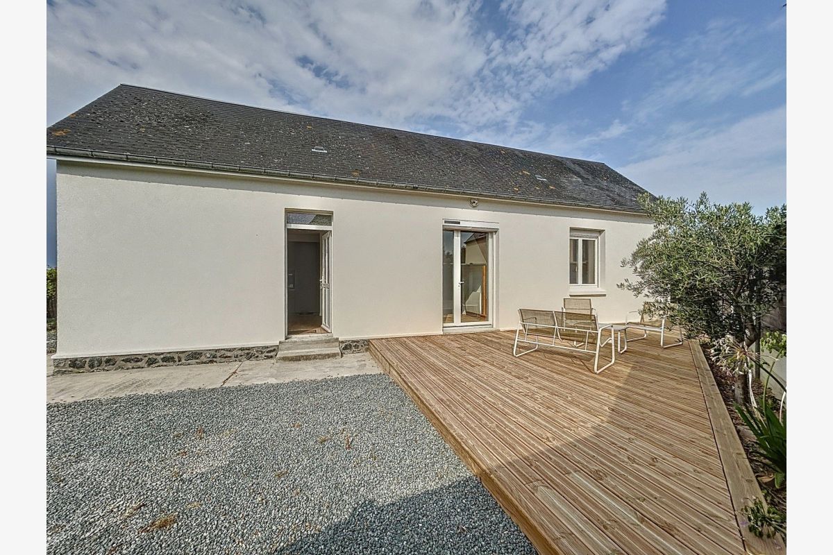 vds maison entièr. rénovée av. vue mer cpt au rdc : p. de vi