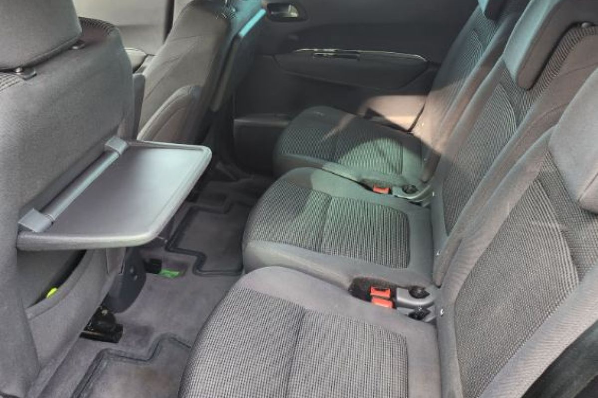 Photo 3 Peugeot 5008 HDI boîte auto