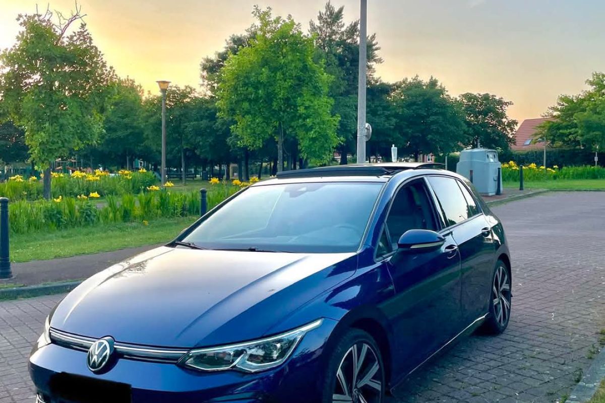 Photo 2 Golf R-Line 1ST, modèle VIII SW 2.0 TDI SCR 150 R-LINE DSG7