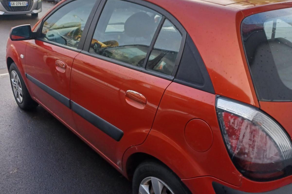 Photo 2 Kia Rio 1.5 D