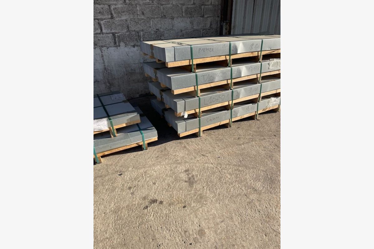 Lot de tôles plates