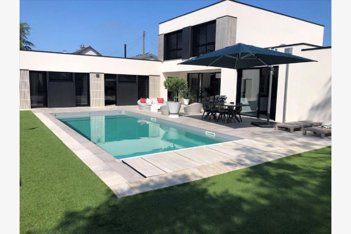 vds maison de 223 m2 avec piscine