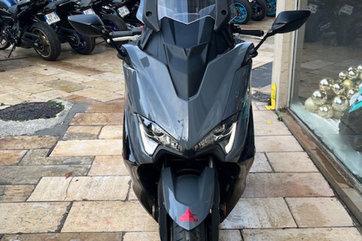 YAMAHA XP T-MAX 560 TECH MAX