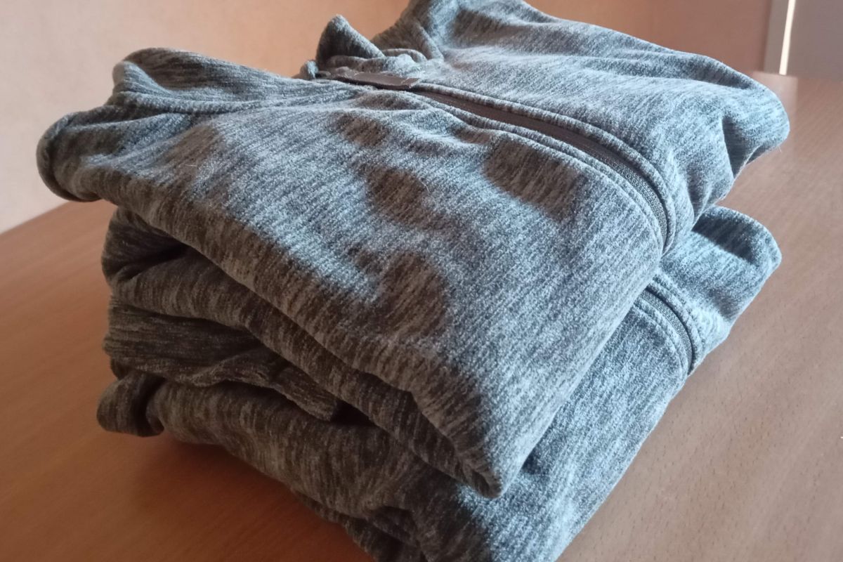 Photo 3 2 gilets polaires fins gris clair 