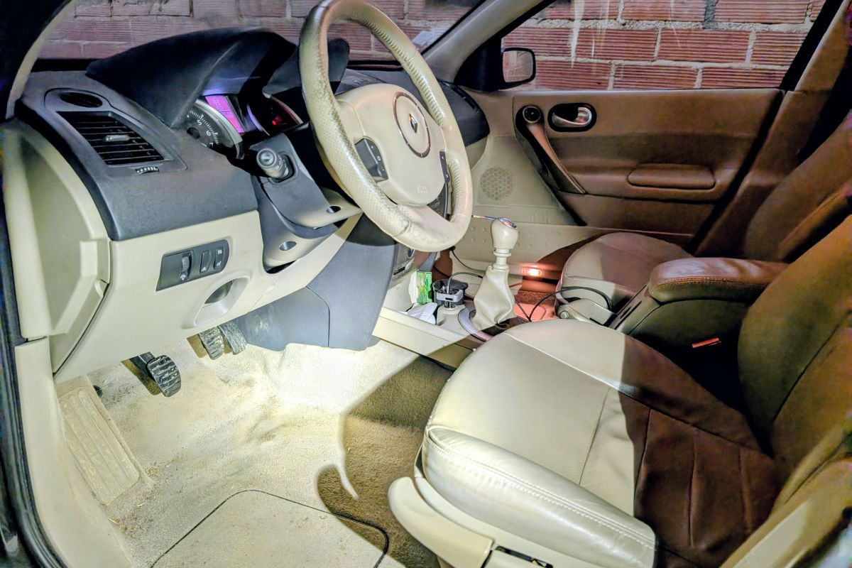 Photo 3 Renault Mégane 2 Privilège 2.0 turbo 165 cv 