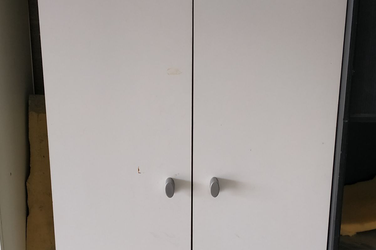 Photo 2 Armoires blanches