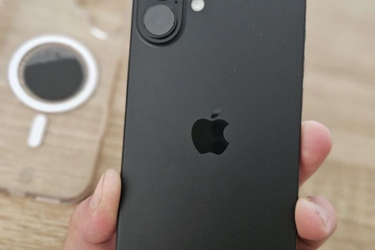 Smartphone iphone15  Pro 256 Go Titane noir