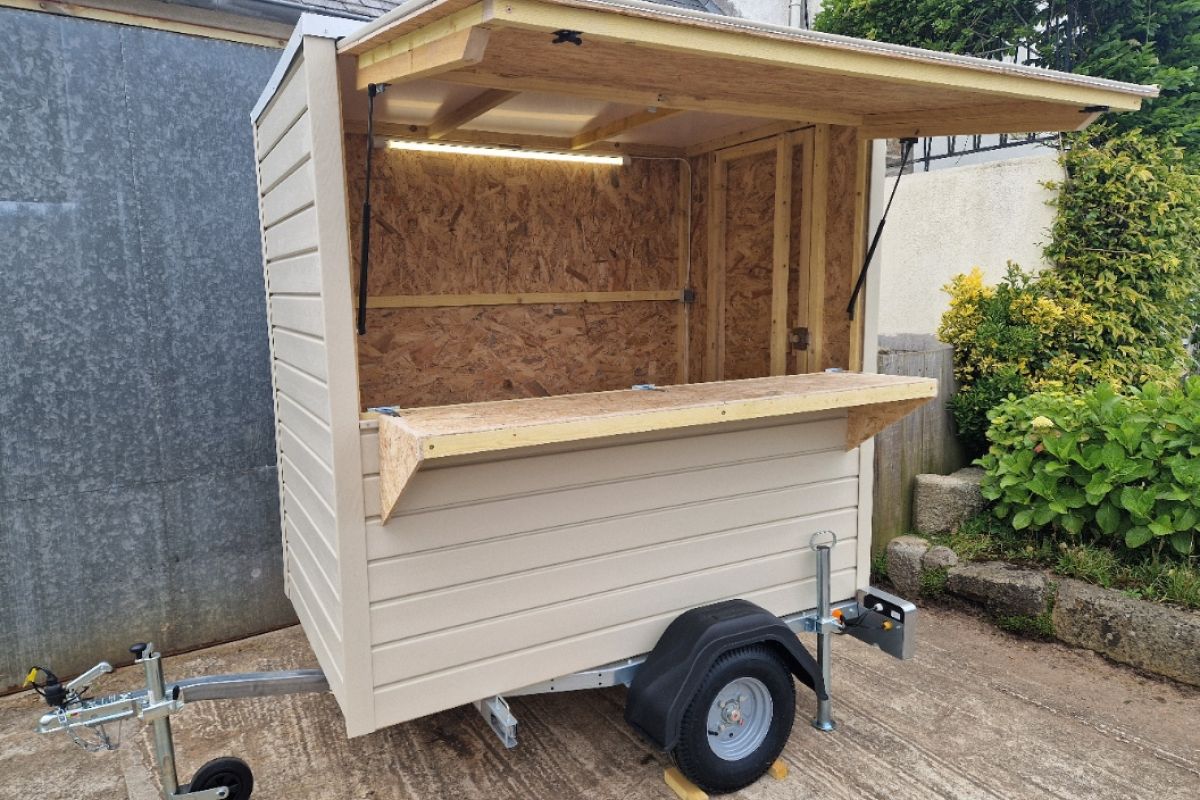 Remorque magasin / boutique / stand: 2500 euros