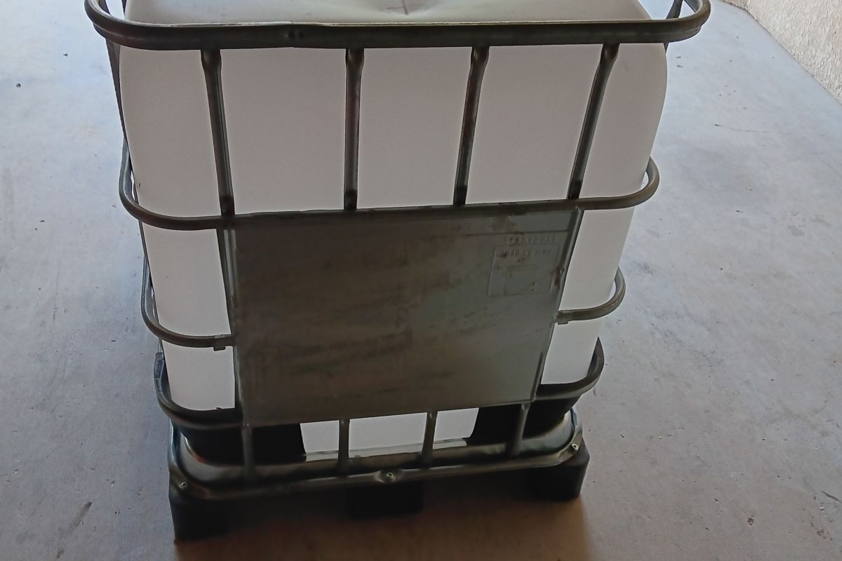 Photo 3 Cuve à eau de 700 litres