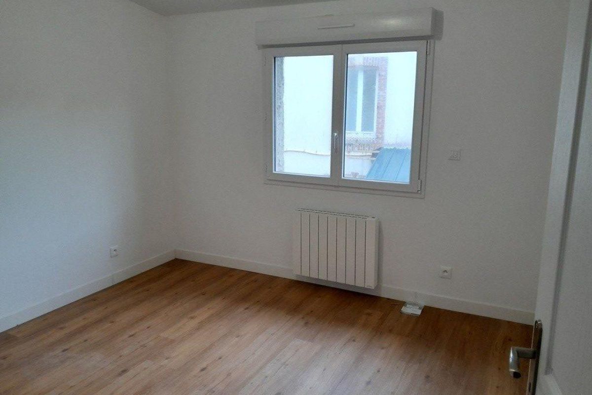 Photo 2 Appartement à louer Coutances