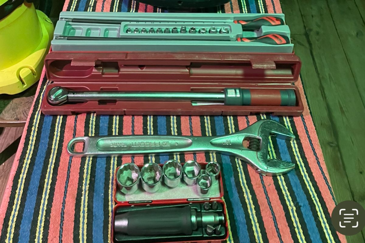 FACOM / CRAFTWERK / A OUTILLAGE 