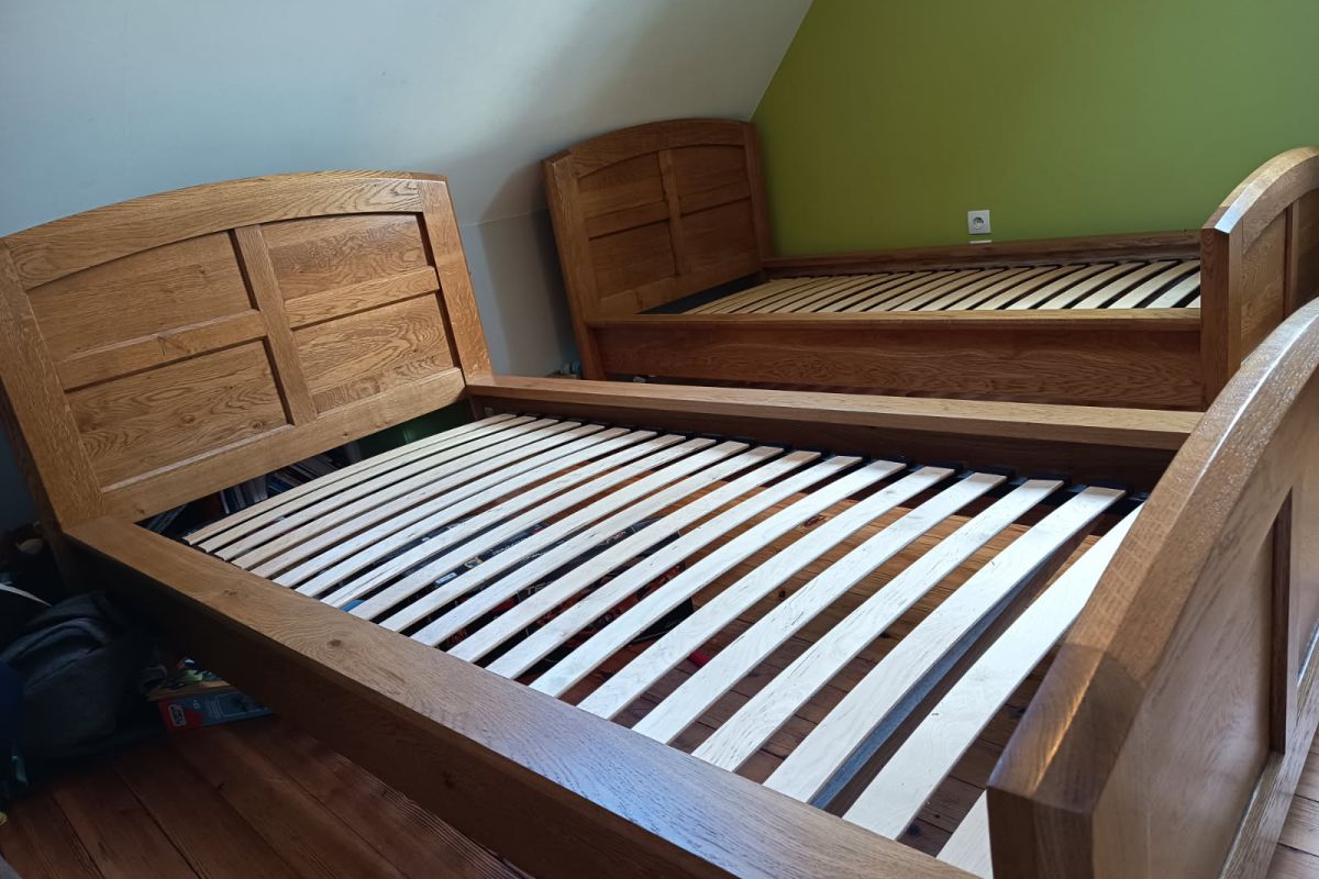 Photo 2 Lit en bois massif 