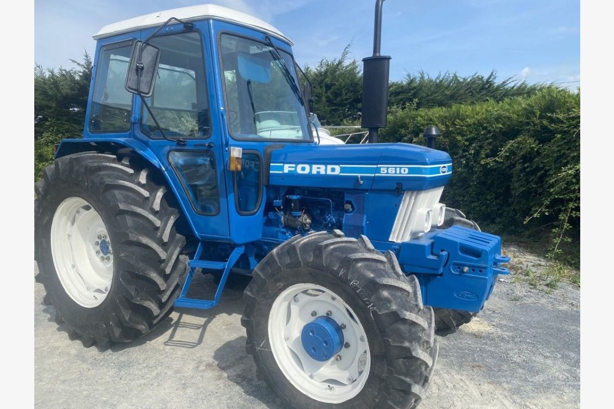 Tracteur Ford 5610