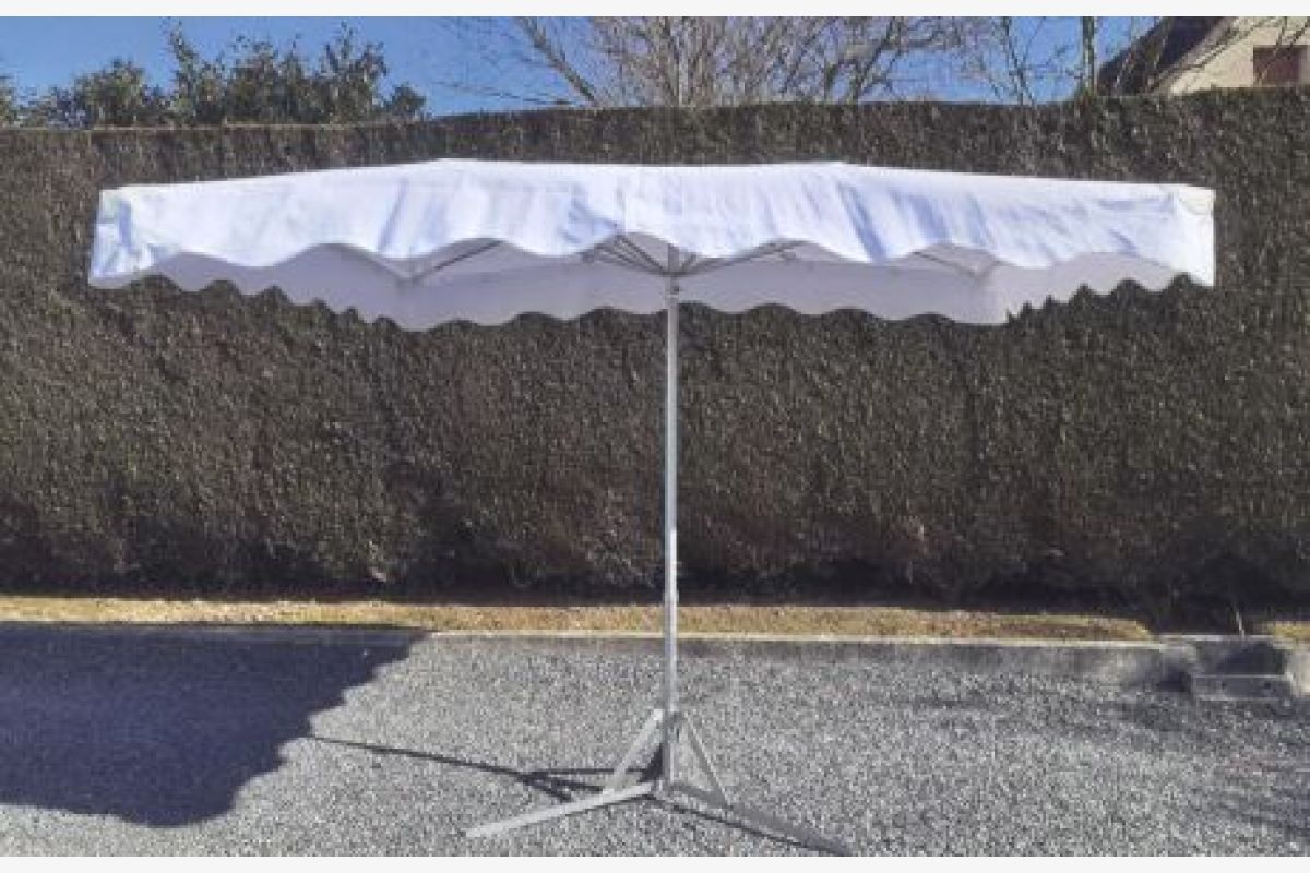 2 parasols pour marchés